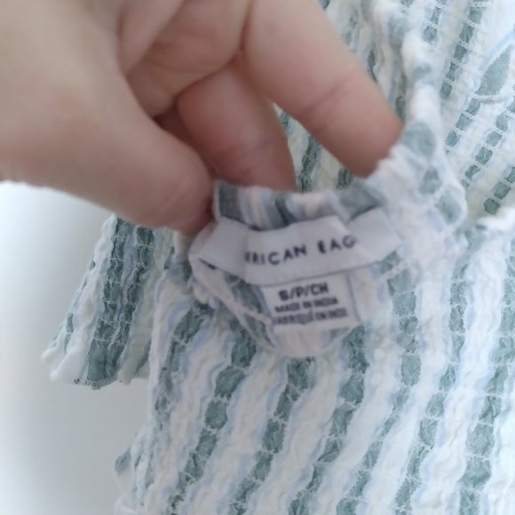 American Eagle Green and White Striped Linen Blend Halter Crop Top Size Small - Picture 6 of 8